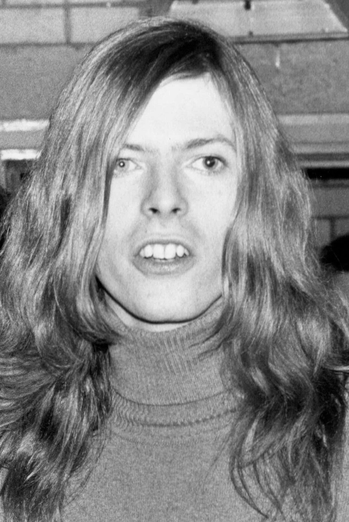 David Bowie en 1971, con melena, en su etapa previa a Ziggy Stardust
