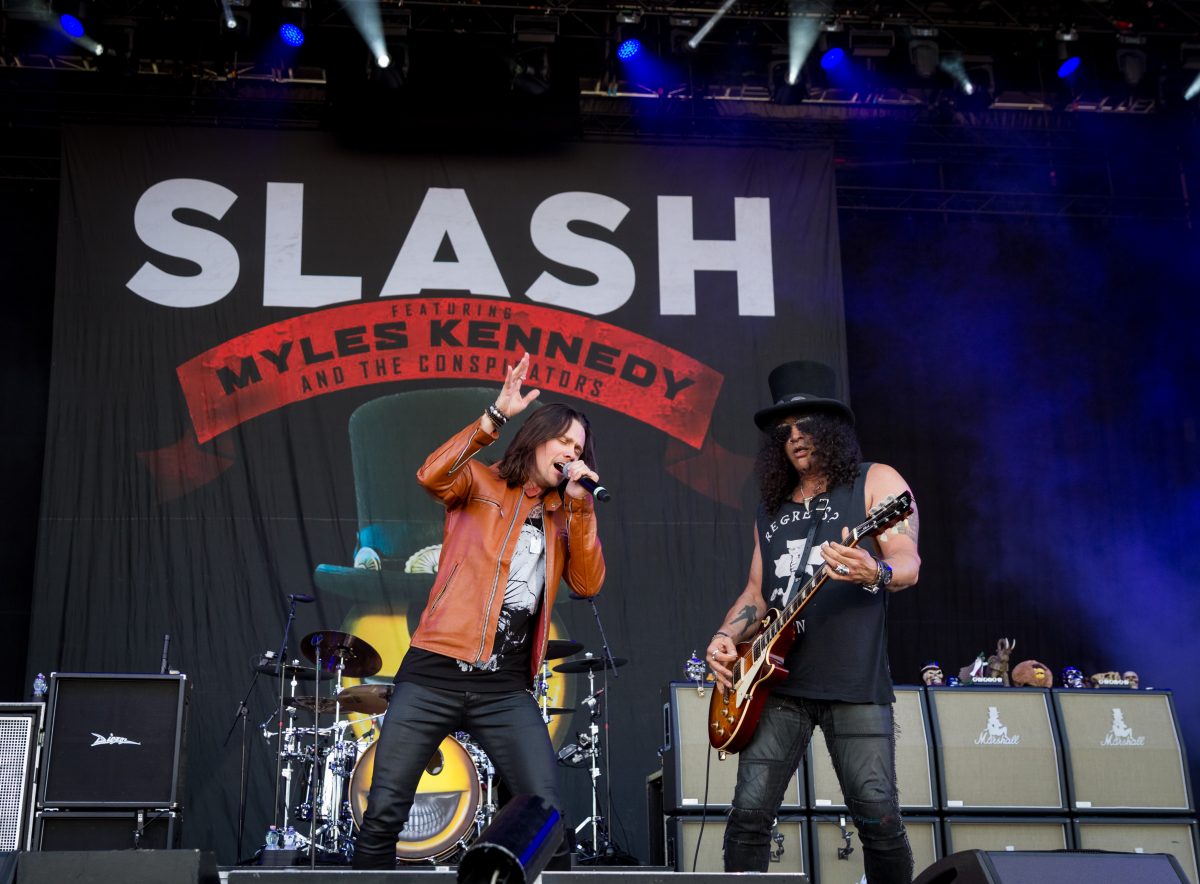 Slash y Myles Kennedy, con The Conspirators, en directo en Rock am Ring 2015